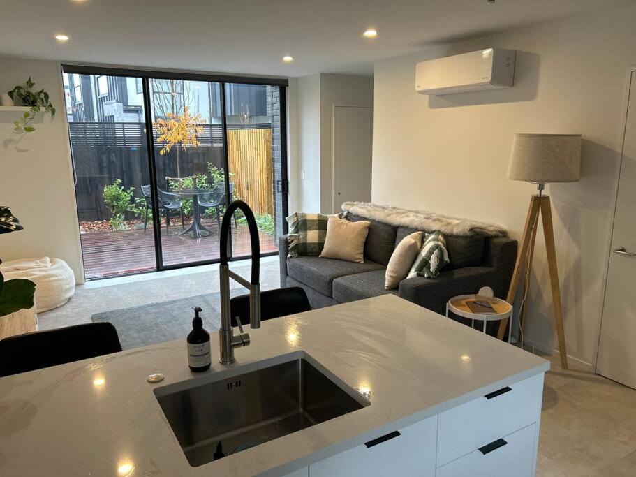 Luxury 2 Bedroom Hideout Near Cbd,Merivale Mall Christchurch Bagian luar foto